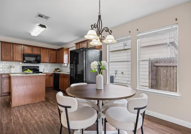 Photo 3 of Single family home for sale at 11509 Autumn Ash Dr, Manchaca, TX 78652 | MLS# 5219644 | Listing updated on 2026-10-08