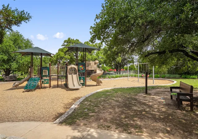 37th image of 1112 Bluewood Bnd, Leander, TX 78641 | MLS# 1786951