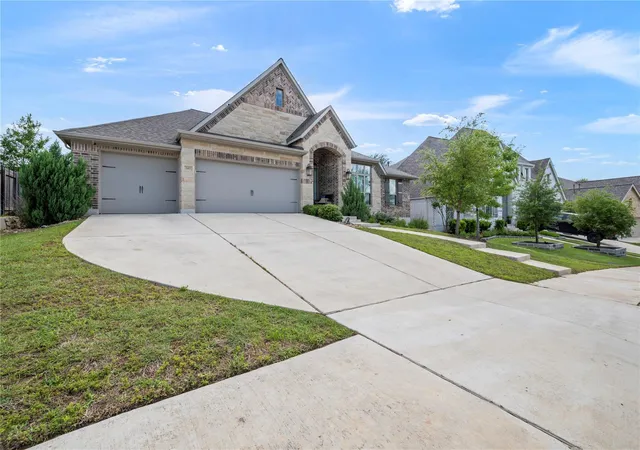 Photo 3 of Single family home for sale at 140 Catani Loop, Georgetown, TX 78628 | MLS# 4279841 | Listing updated on 2026-08-15