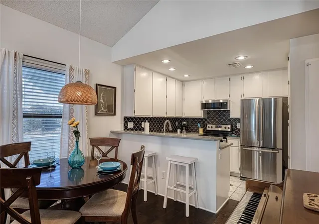 5th image of 1748 Ohlen Rd #74, Austin, TX 78757 | MLS# 8405533