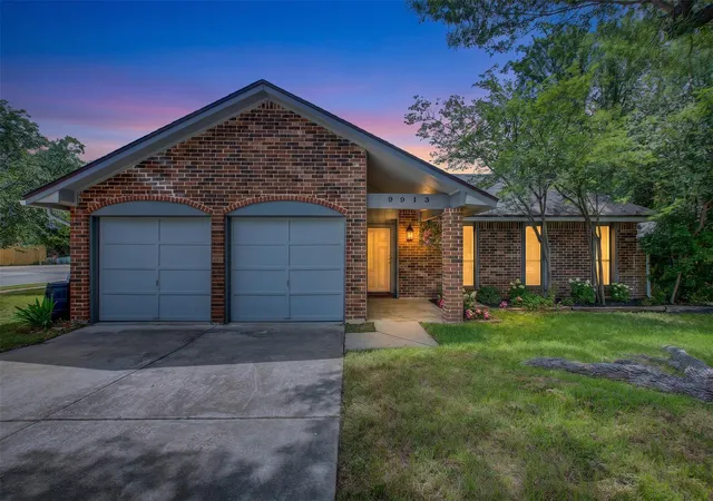 Photo 1 of Single family home for sale at 9913 Oak Holw Dr, Austin, TX 78758 | MLS# 3211877 | Listing updated on 2026-09-15