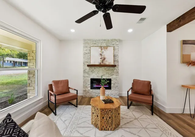 3rd image of 202 E Caddo St, Austin, TX 78753 | MLS# 5715681