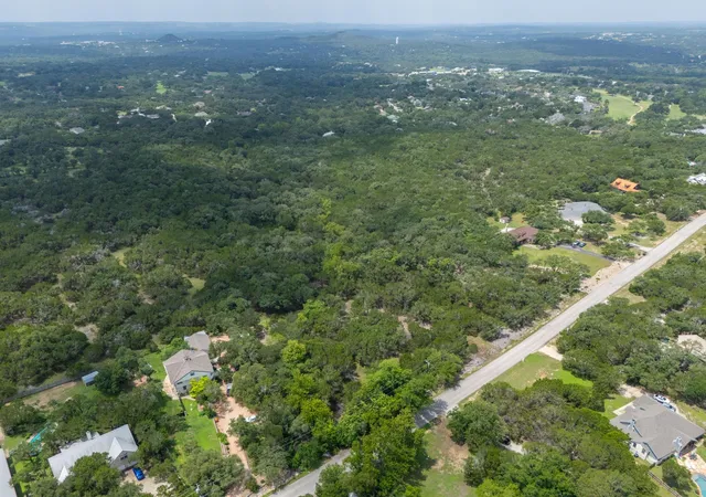 4th image of 401 Mountain Crest Dr, Wimberley, TX 78676 | MLS# 7643568