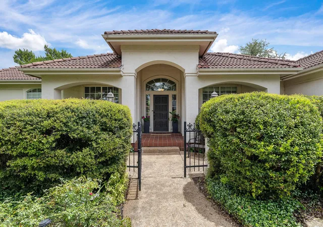 Photo 4 of Single family home for sale at 9608 Streamside Dr, Austin, TX 78736 | MLS# 2931960 | Listing updated on 2026-08-20