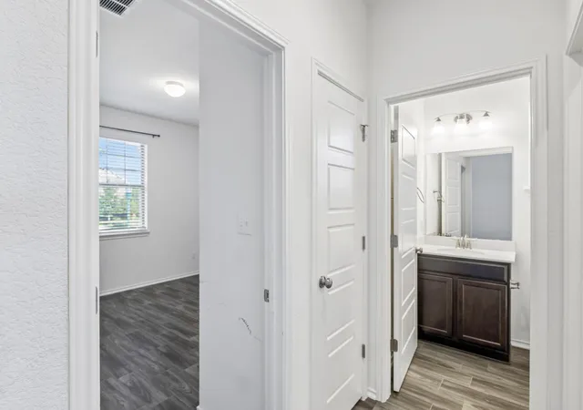 Photo 3 of Single family home for sale at 1432 Morning View Rd, Georgetown, TX 78628 | MLS# 5646928 | Listing updated on 2026-10-05