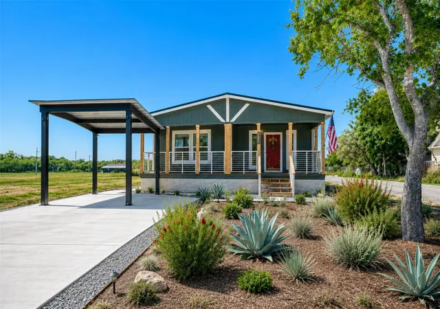 Homes for sale in Llano, TX | 1200 E Green St, Llano, TX 78643 | MLS# 6498206