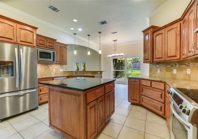 3rd image of 1002 Madison Cir, Marble Falls, TX 78654 | MLS# 6065318