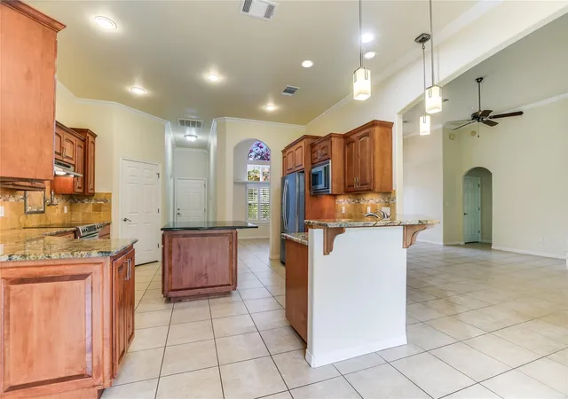 4th image of 1002 Madison Cir, Marble Falls, TX 78654 | MLS# 6065318