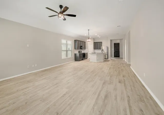 Photo 25 of Single family home for sale at 127 Scotsburg St, Hutto, TX 78634 | MLS# 3934831 | Listing updated on 2026-08-15