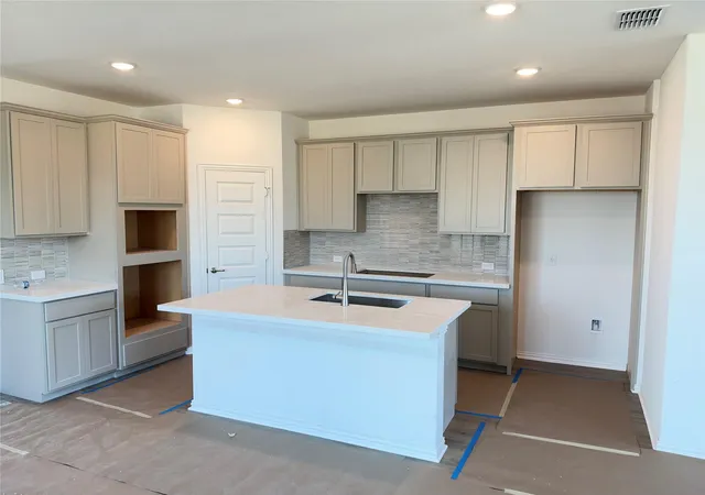 Photo 3 of Single family home for sale at 260 Mustang Bnd, Kyle, TX 78640 | MLS# 4165680 | Listing updated on 2026-10-07