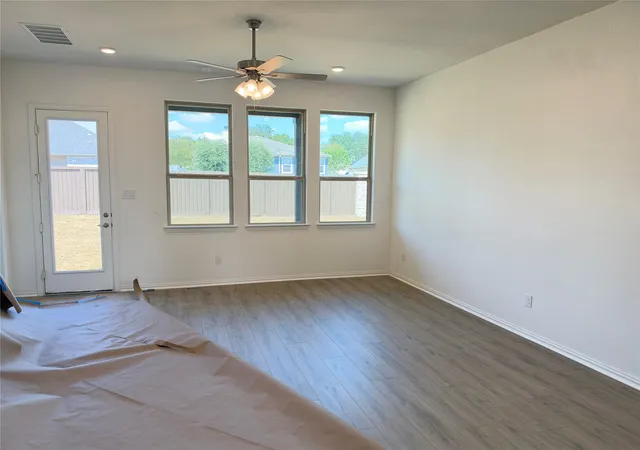 Photo 3 of Single family home for sale at 260 Mustang Bnd, Kyle, TX 78640 | MLS# 4165680 | Listing updated on 2026-10-07