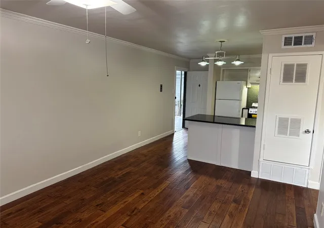 4th image of 803 W 28Th St #206, Austin, TX 78705 | MLS# 2582004