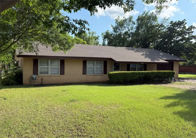 Homes for sale in Bertram, TX | 650 W Vaughan St, Bertram, TX 78605 | MLS# 3903945