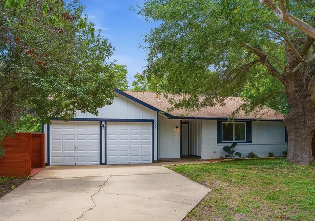 Photo 1 of Sale Pending at 302 Shadow Bnd Cv, Austin, TX 78745 | MLS# 3829114 | Listing updated on 2026-10-06