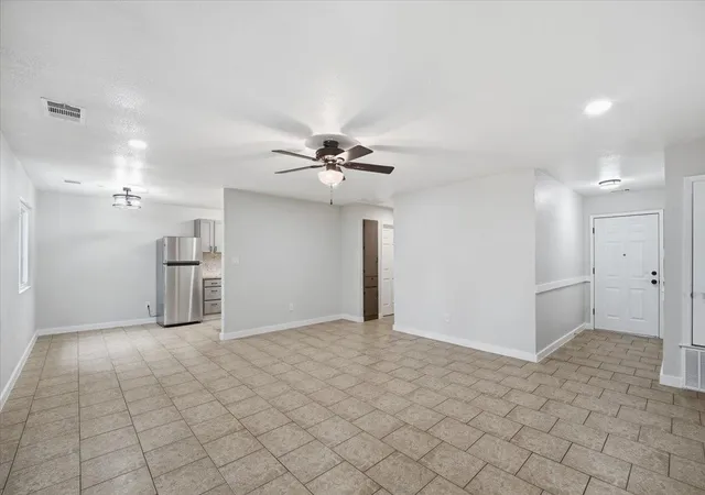 Photo 4 of Sale Pending at 302 Shadow Bnd Cv, Austin, TX 78745 | MLS# 3829114 | Listing updated on 2026-10-06