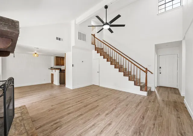 Photo 3 of Single family home for sale at 1100 Riverbend Dr, Georgetown, TX 78628 | MLS# 1915090 | Listing updated on 2026-09-22