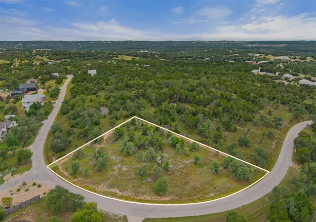 3rd image of 32000 Mirela Ann Rd, Dripping Springs, TX 78620 | MLS# 7357395