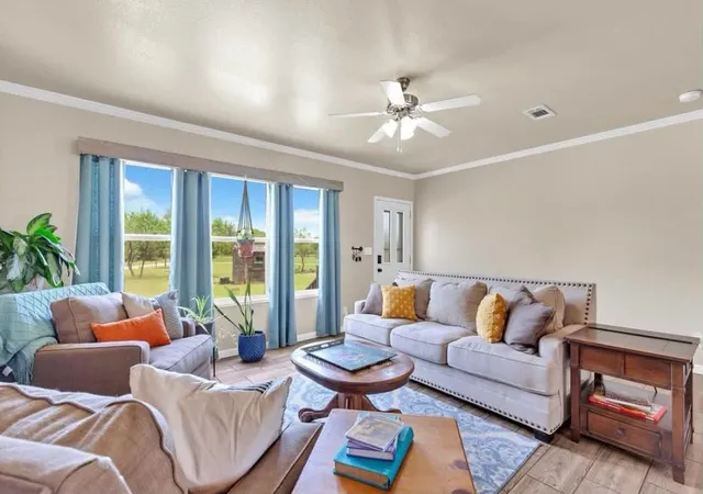 5th image of 213 River Front Dr, Cedar Creek, TX 78612 | MLS# 2032025