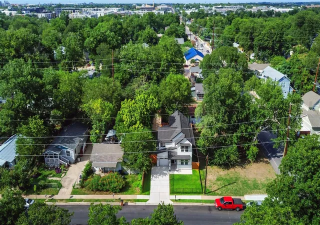 40th image of 1808 Holly St, Austin, TX 78702 | MLS# 8048648