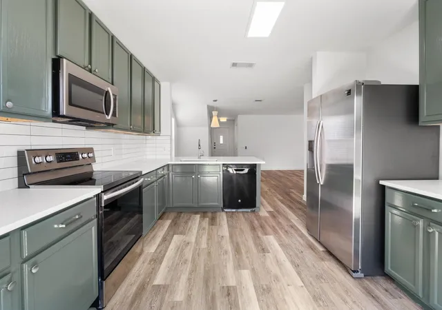 Photo 2 of Single family home for sale at 1428 Poppy Seed Ln, Austin, TX 78741 | MLS# 5187974 | Listing updated on 2026-08-12