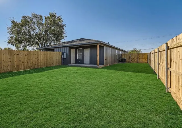 13th image of 113 Fisher St #A & B, Elgin, TX 78621 | MLS# 8392764