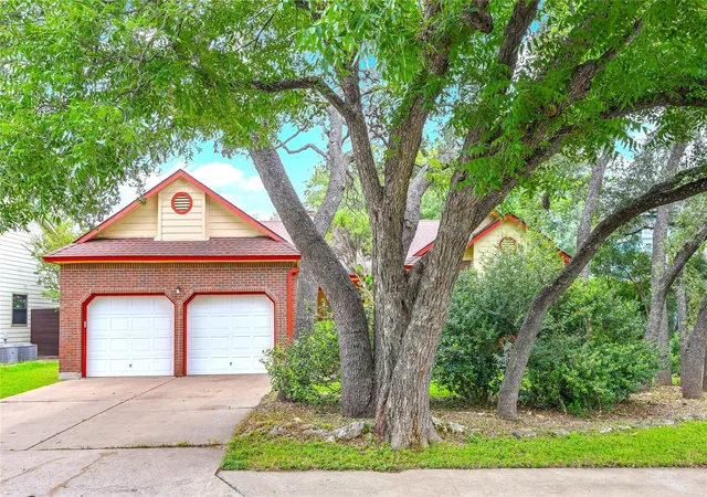 Photo 3 of Single family home for sale at 12610 Dove Valley Trl, Austin, TX 78729 | MLS# 2708224 | Listing updated on 2026-09-23