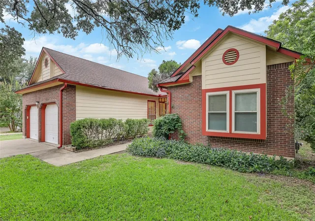 Photo 3 of Single family home for sale at 12610 Dove Valley Trl, Austin, TX 78729 | MLS# 2708224 | Listing updated on 2026-09-23