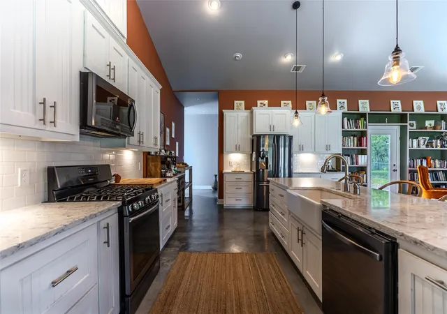 2nd image of 4082 Old Colony Line Rd, Lockhart, TX 78644 | MLS# 6178232
