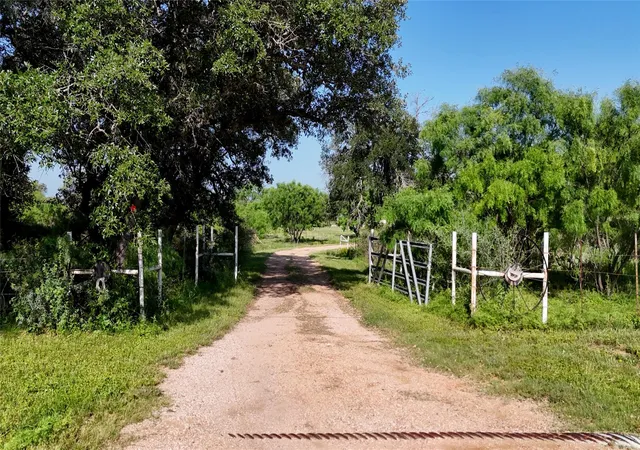 Homes for sale in Llano, TX | 204 Lagitos Ln, Llano, TX 78643 | MLS# 9710498