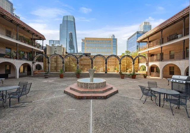 Photo 2 of Condo for sale at 505 W 7th St #115, Austin, TX 78701 | MLS# 5384911 | Listing updated on 2026-10-24
