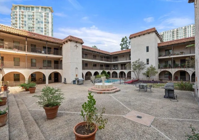 Photo 3 of Condo for sale at 505 W 7th St #115, Austin, TX 78701 | MLS# 5384911 | Listing updated on 2026-10-24