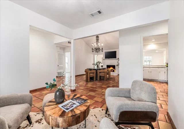 Photo 3 of Single family home for sale at 4805 Canyonbend Cir, Austin, TX 78735 | MLS# 6307008 | Listing updated on 2026-09-19
