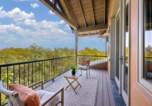 Single family home for sale at 2501 Stratford Dr, Austin, TX 78746 | MLS# 5122631