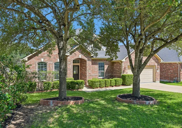 Photo 1 of Single family home for sale at 7224 Tanaqua Ln, Austin, TX 78739 | MLS# 8262143 | Listing updated on 2026-09-01