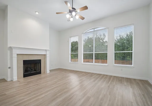 Photo 3 of Single family home for sale at 7224 Tanaqua Ln, Austin, TX 78739 | MLS# 8262143 | Listing updated on 2026-10-09