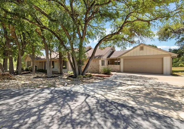 Photo 4 of Single family home for sale at 116 Fawn Gln, Georgetown, TX 78628 | MLS# 2529673 | Listing updated on 2026-07-15
