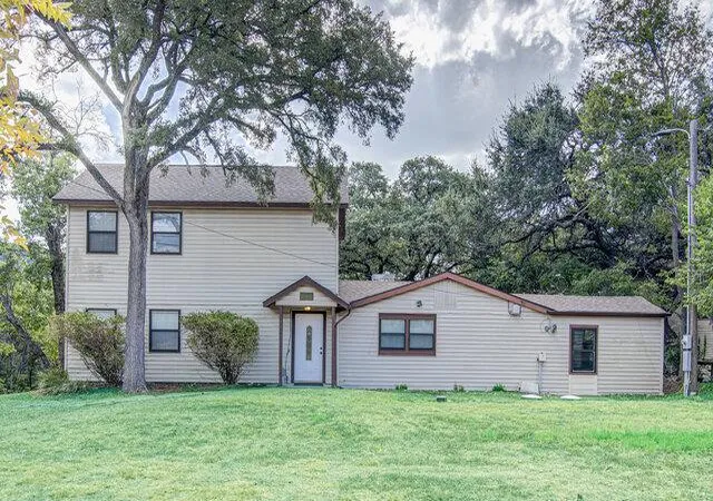 Photo 1 of Single family home for sale at 18201 Lura Ln, Jonestown, TX 78645 | MLS# 1233541 | Listing updated on 2026-09-24