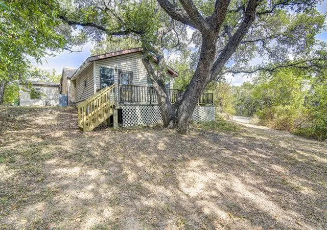 Photo 4 of Single family home for sale at 18201 Lura Ln, Jonestown, TX 78645 | MLS# 1233541 | Listing updated on 2026-09-24