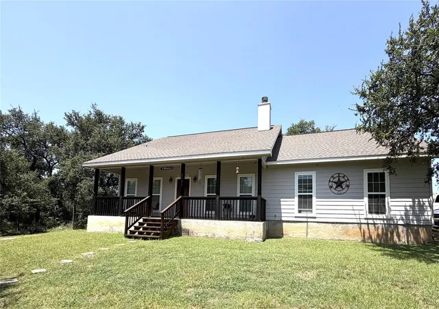 Homes for sale in Granite Shoals, TX | 2302 Belaire Dr, Granite Shoals, TX 78654 | MLS# 1667811