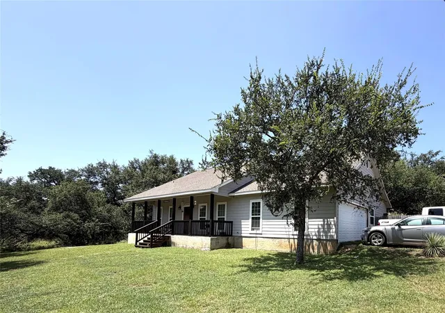Homes for sale in Granite Shoals, TX | 2302 Belaire Dr, Granite Shoals, TX 78654 | MLS# 1667811