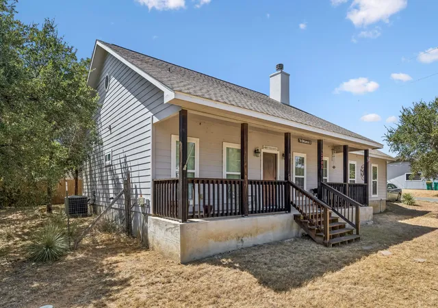 Photo 3 of Single family home for sale at 2302 Belaire Dr, Granite Shoals, TX 78654 | MLS# 1667811 | Listing updated on 2026-08-28