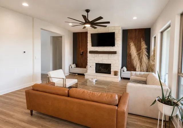 Photo 4 of Single family home for sale at 19513 Diversion Cir, Jonestown, TX 78645 | MLS# 9040814 | Listing updated on 2026-10-02