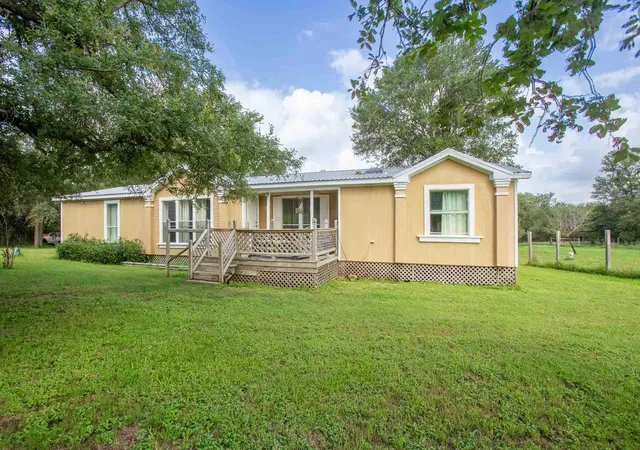 3rd image of 277 Mesquite Dr, Cedar Creek, TX 78612 | MLS# 3775270
