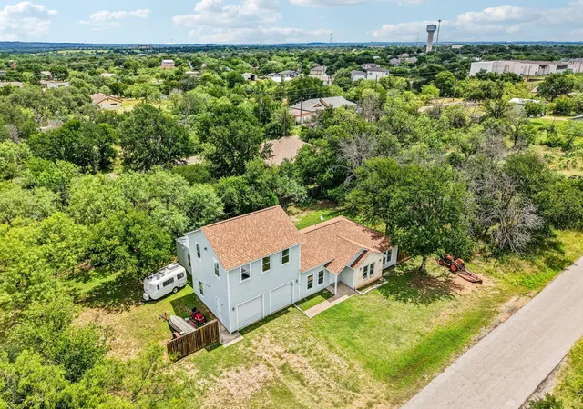 Homes for sale in Granite Shoals, TX | 164 Southwood Dr, Granite Shoals, TX 78654 | MLS# 2353978