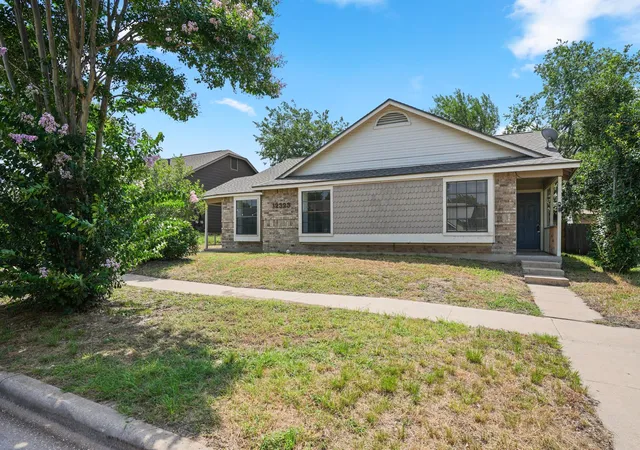 3rd image of 12323 Alderbrook Dr, Austin, TX 78758 | MLS# 5964973