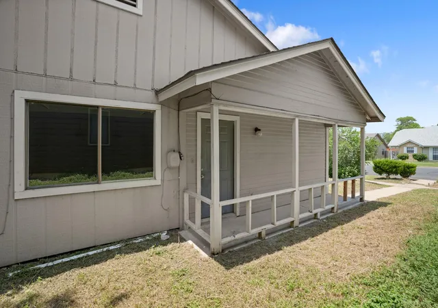 4th image of 12323 Alderbrook Dr, Austin, TX 78758 | MLS# 5964973
