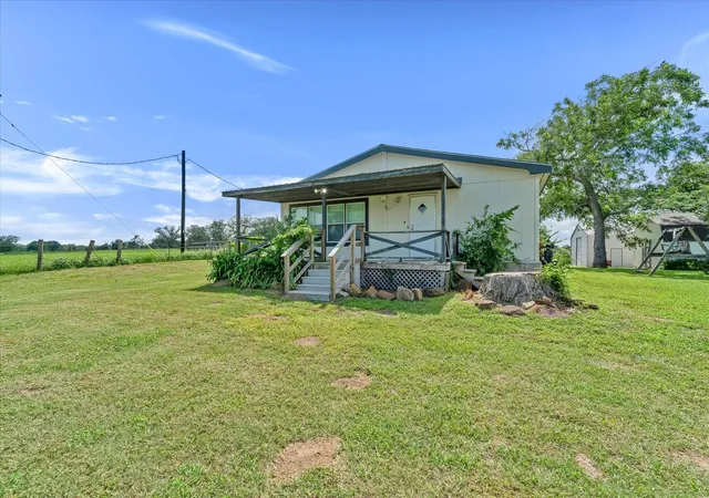 5th image of 14858 Fm 1322, Luling, TX 78648 | MLS# 9220553