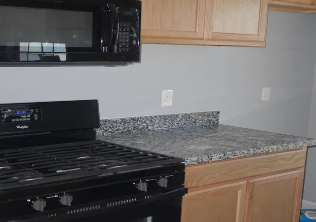 2nd image of 621 Greenlawn Blvd, Round Rock, TX 78664 | MLS# 9317982