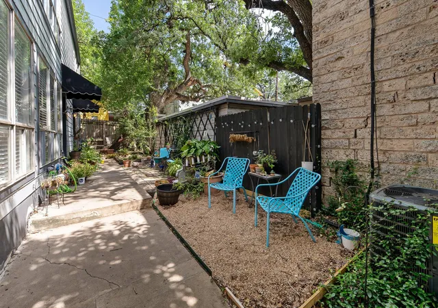 2nd image of 1405 Hartford Rd, Austin, TX 78703