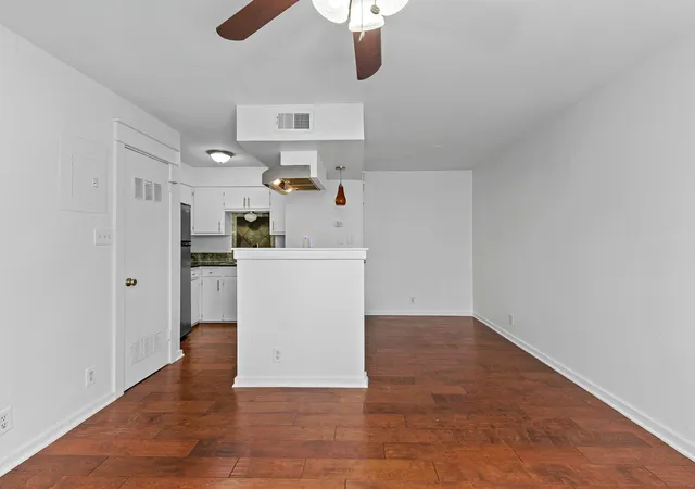 3rd image of 1405 Hartford Rd, Austin, TX 78703